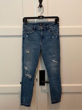 Abercrombie & Fitch Harper Low Rise Ankle Jeans Ripped Medium Wash Size 27 4R